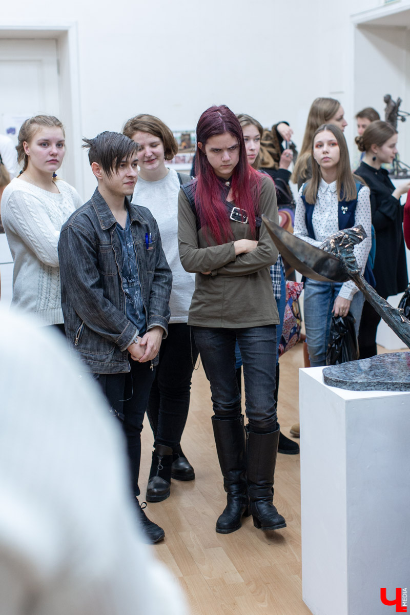 Персональная выставка скульптора Ильи Шанина открылась в Центре ИЗО во Владимире