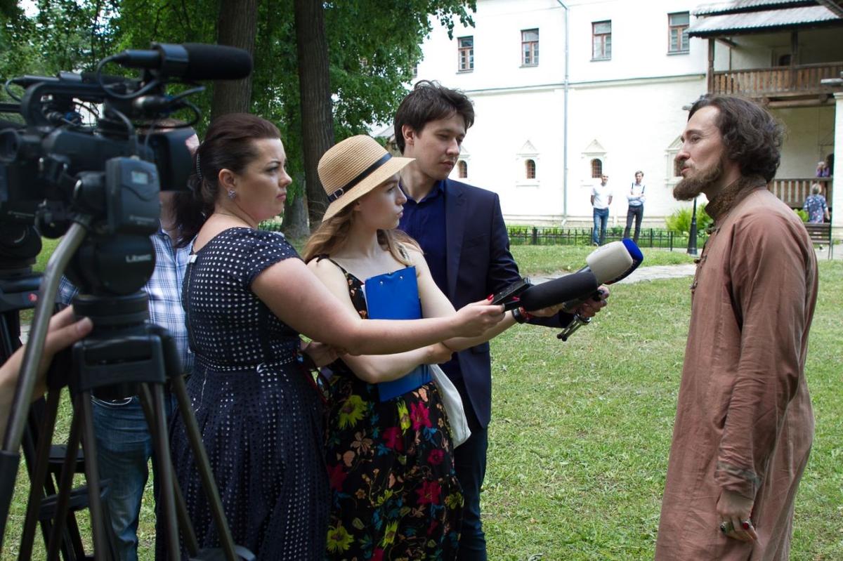Евгения Палагина берет интервью у Сергея Безруова