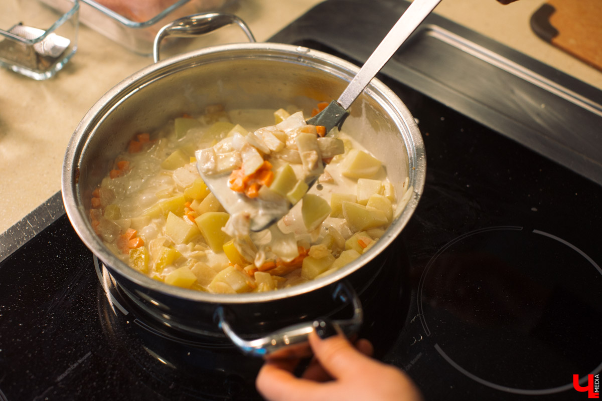 Дарья Никишова и Дмитрий Орловский провели сеанс кулинарной психотерапии и приготовили ресторанное блюдо из перепелов