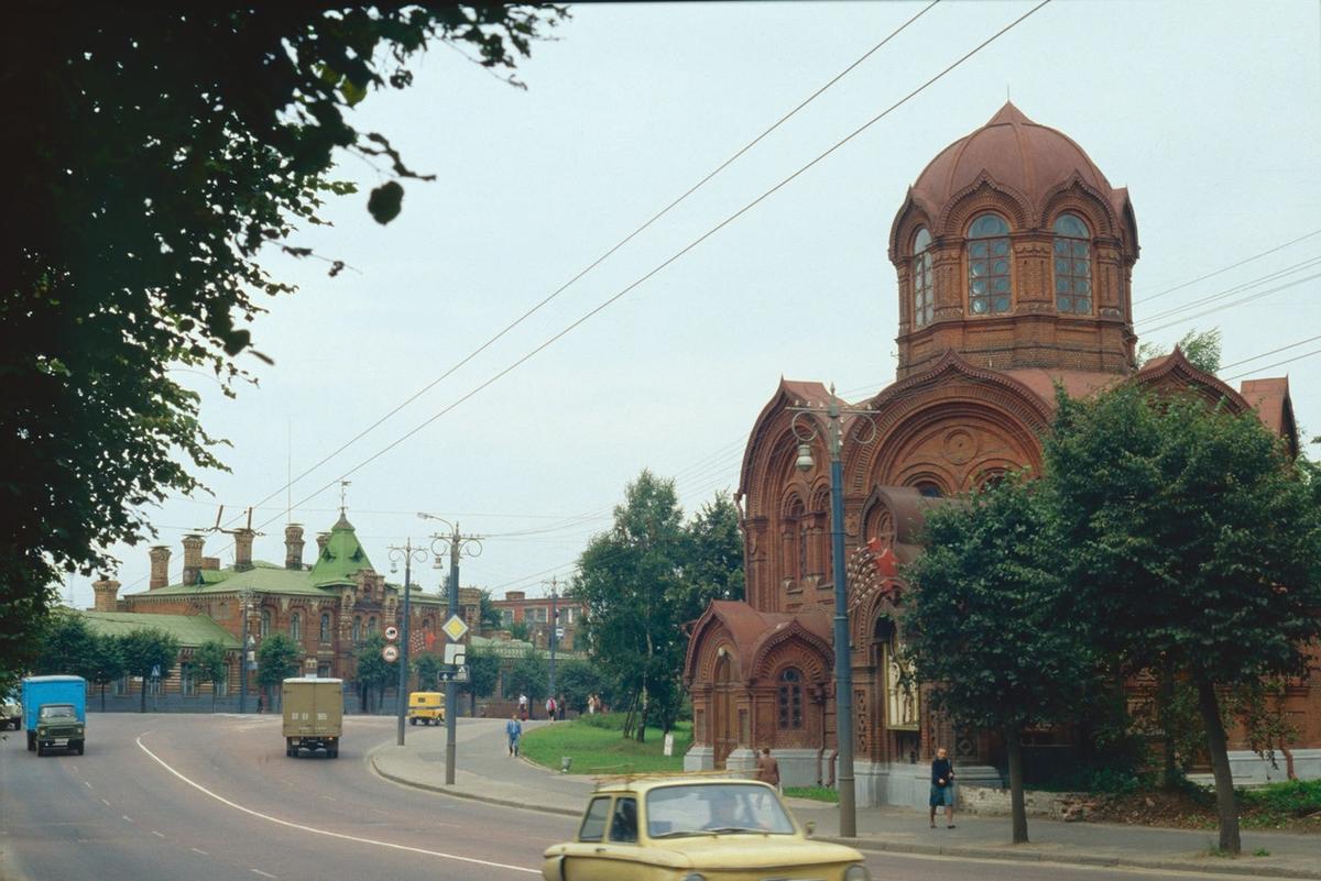 Церковь Михаила Архангела на Студеной Горе во Владимире. 1990 год