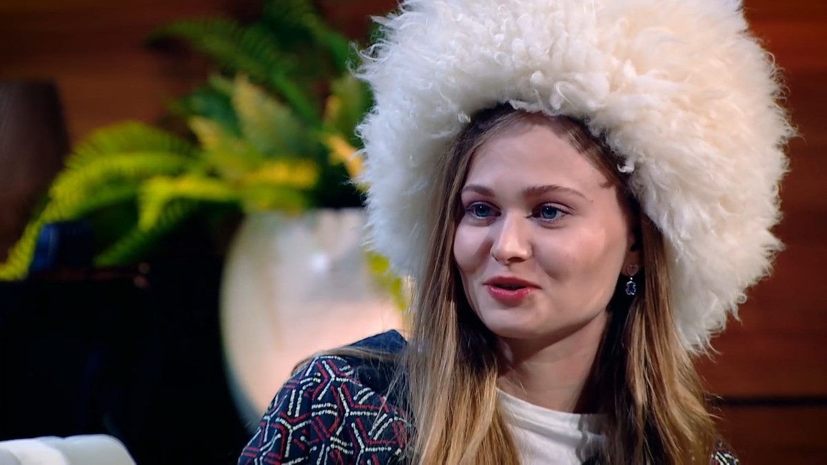 Популярная муромская блогерша “Поля из деревки” откровенно рассказала о себе на шоу Амирана Сардарова