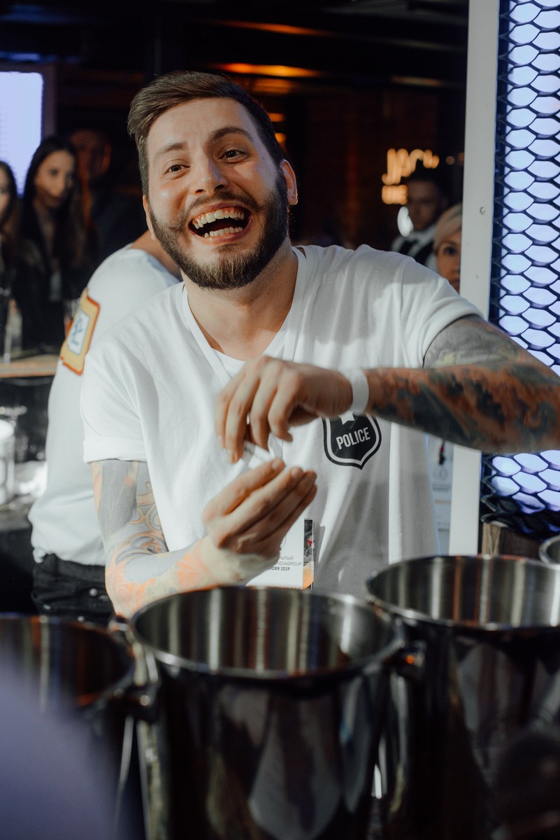 Во владимирском рестобаре “Пятница” соревновались бартендеры Владимира, Мурома и Москвы