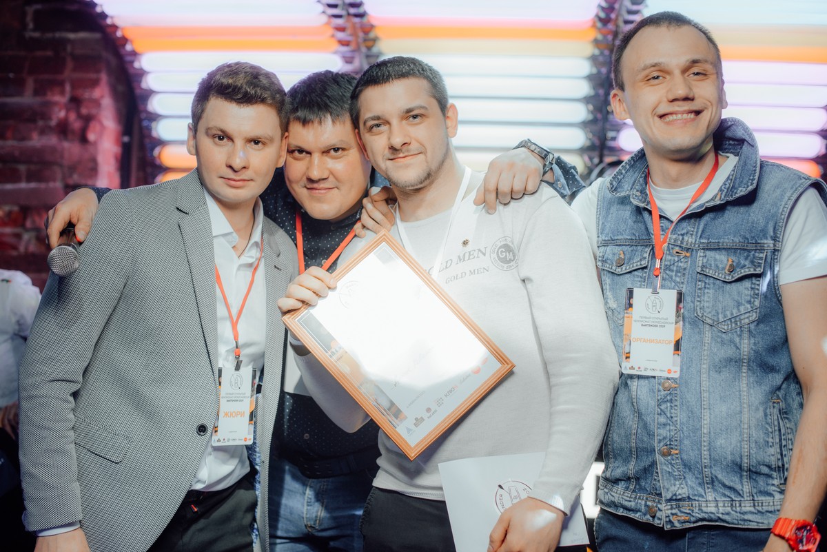 Во владимирском рестобаре “Пятница” соревновались бартендеры Владимира, Мурома и Москвы