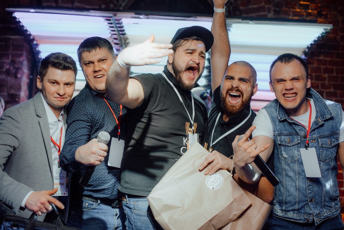 Во владимирском рестобаре “Пятница” соревновались бартендеры Владимира, Мурома и Москвы