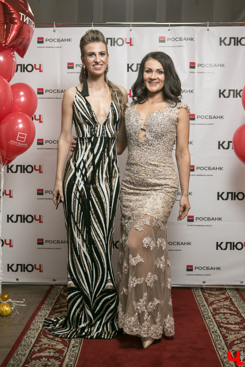 Выбрали 10 запоминающихся и ярких нарядов церемонии и узнали, как правильно собираться на светские вечеринки