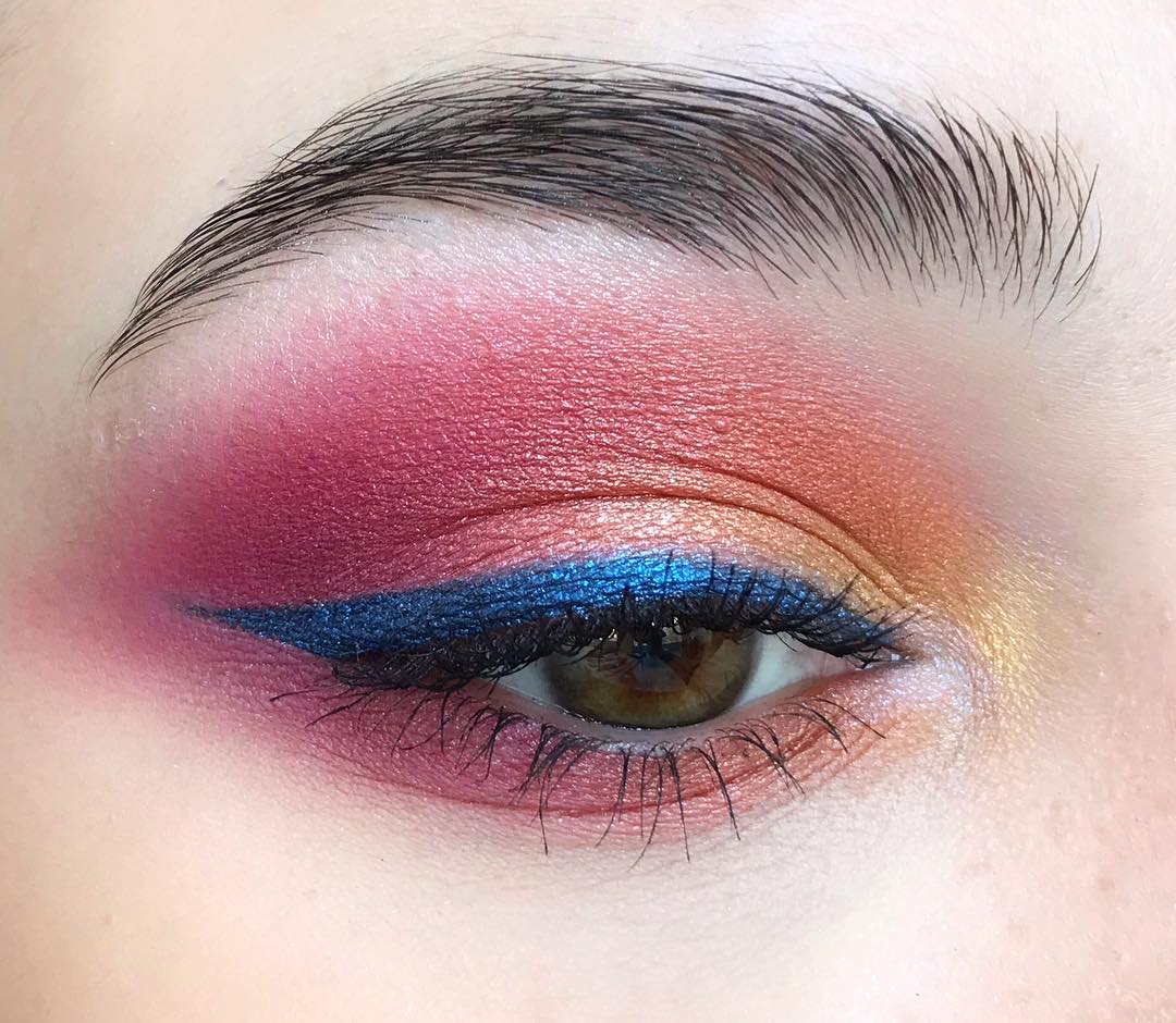 Colorful smokey eyes