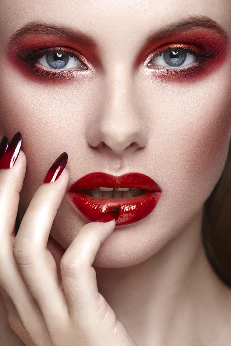 Макияж смоки айс