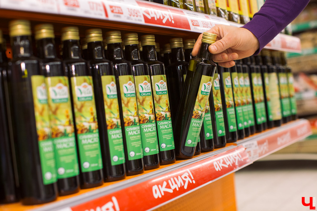 Тимофей Копылов готовил угощение из ненавистной печенки, варил варенье из лука и укрощал сверхмощный блендер в Roulet