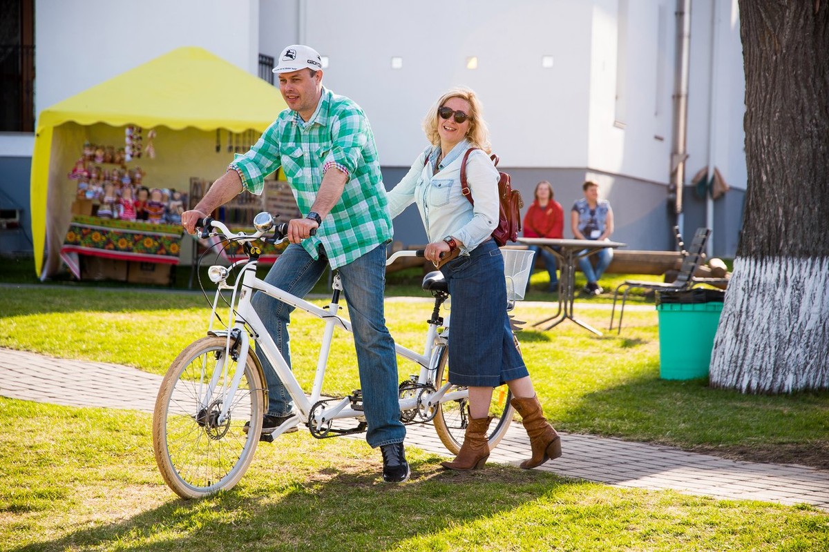 Ксения Шувалова рассказала о самых необычных велосипедах из семейной коллекции