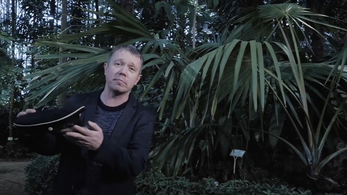 Адмирал Михаил Петрович Лазарев - создатель севастопольского флота, участник антарктической экспедиции Беллинсгаузена, отважный человек, совершивший несколько кругосветных путешествий. Да, о таком земляке стоило снять фильм, и это сделали в рамках проекта “Имя. Символ 33”