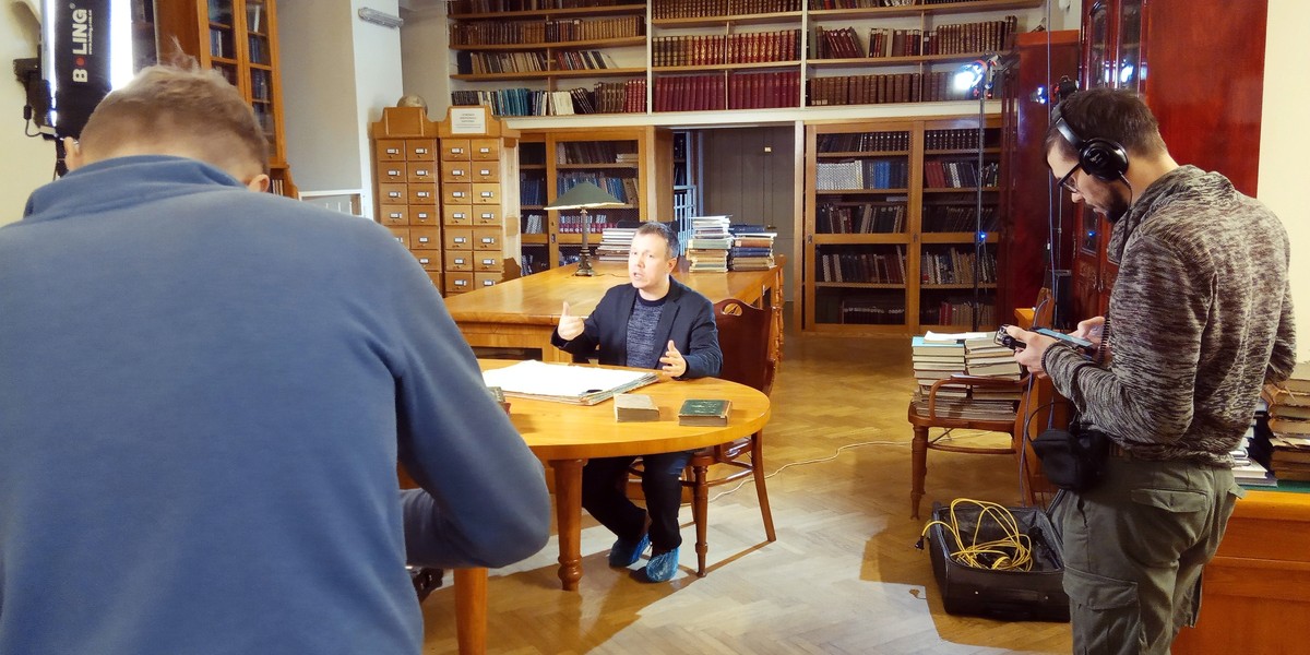 Адмирал Михаил Петрович Лазарев - создатель севастопольского флота, участник антарктической экспедиции Беллинсгаузена, отважный человек, совершивший несколько кругосветных путешествий. Да, о таком земляке стоило снять фильм, и это сделали в рамках проекта “Имя. Символ 33”