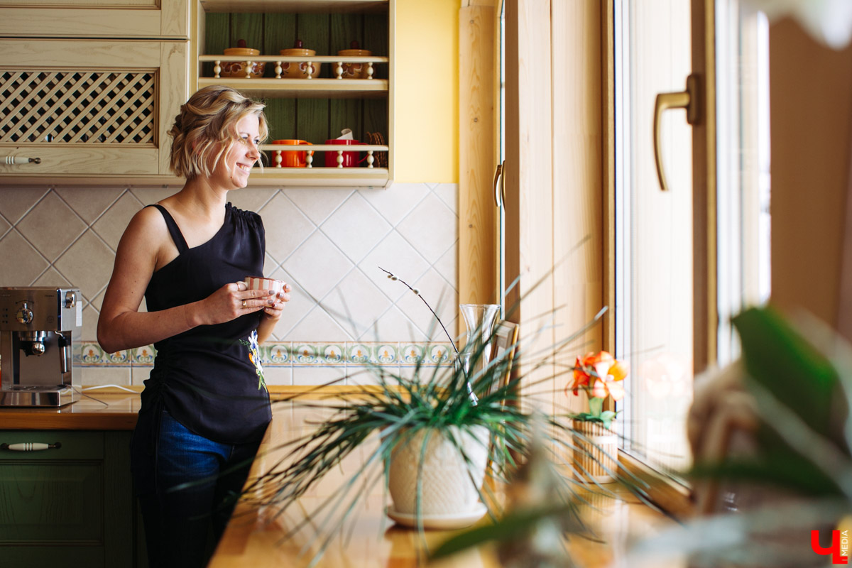 Обычно уезжают из маленьких городков в столицу. У Марии Поляковой все случилось наоборот. Она переехала из Москвы в Суздаль. И вот что из этого получилось