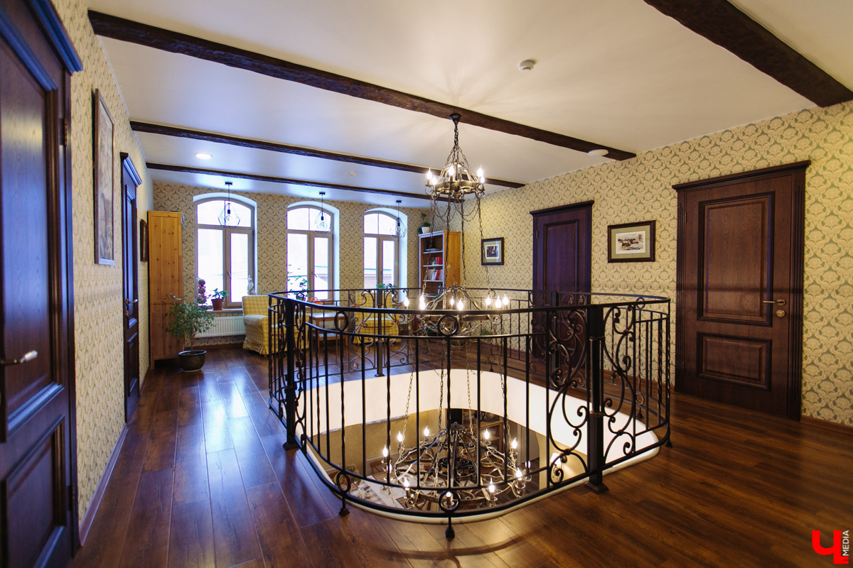 Обычно уезжают из маленьких городков в столицу. У Марии Поляковой все случилось наоборот. Она переехала из Москвы в Суздаль. И вот что из этого получилось