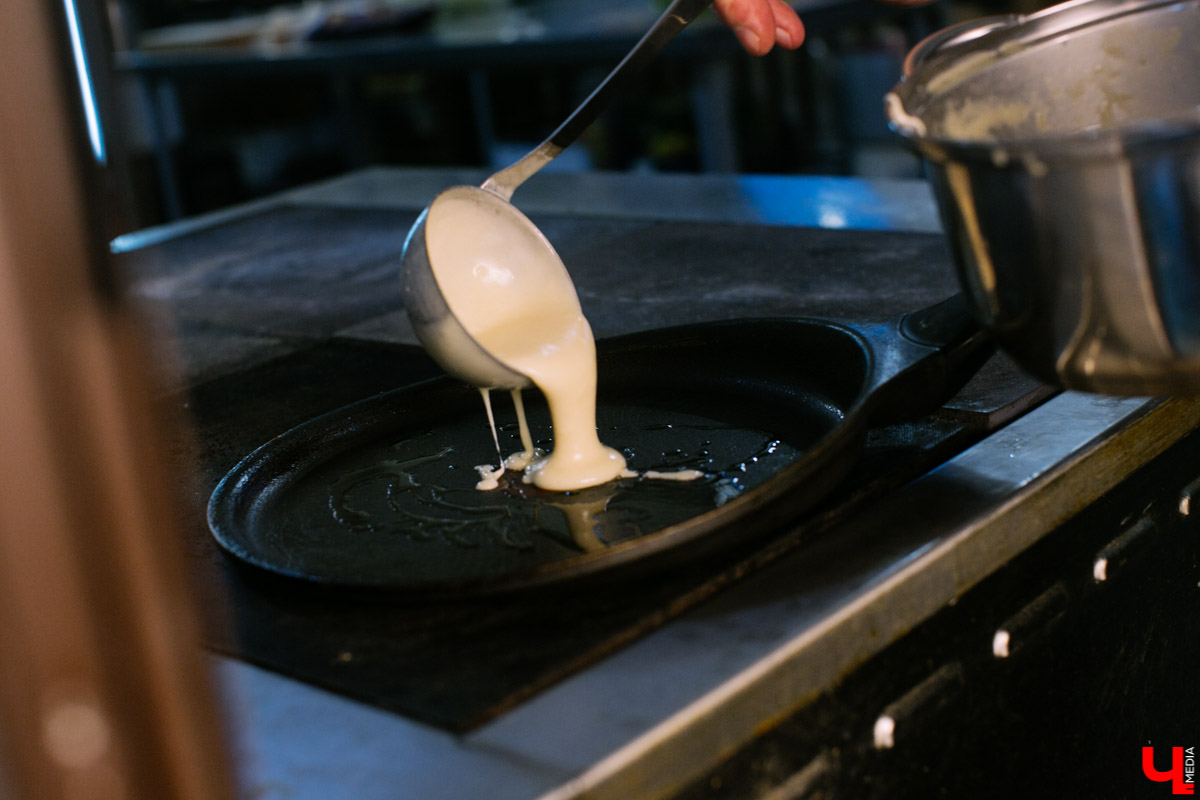 Рецепт оладушек с шоколадом к Масленице от шеф-повара ресторана