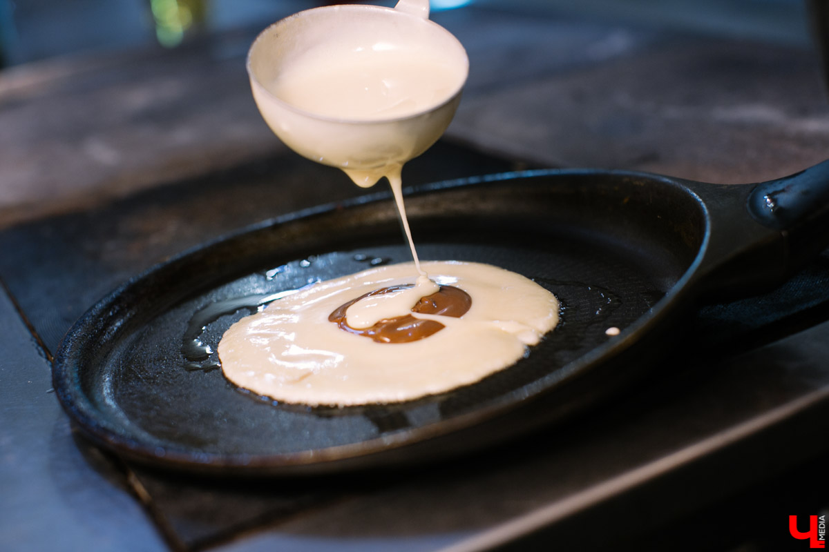 Рецепт оладушек с шоколадом к Масленице от шеф-повара ресторана