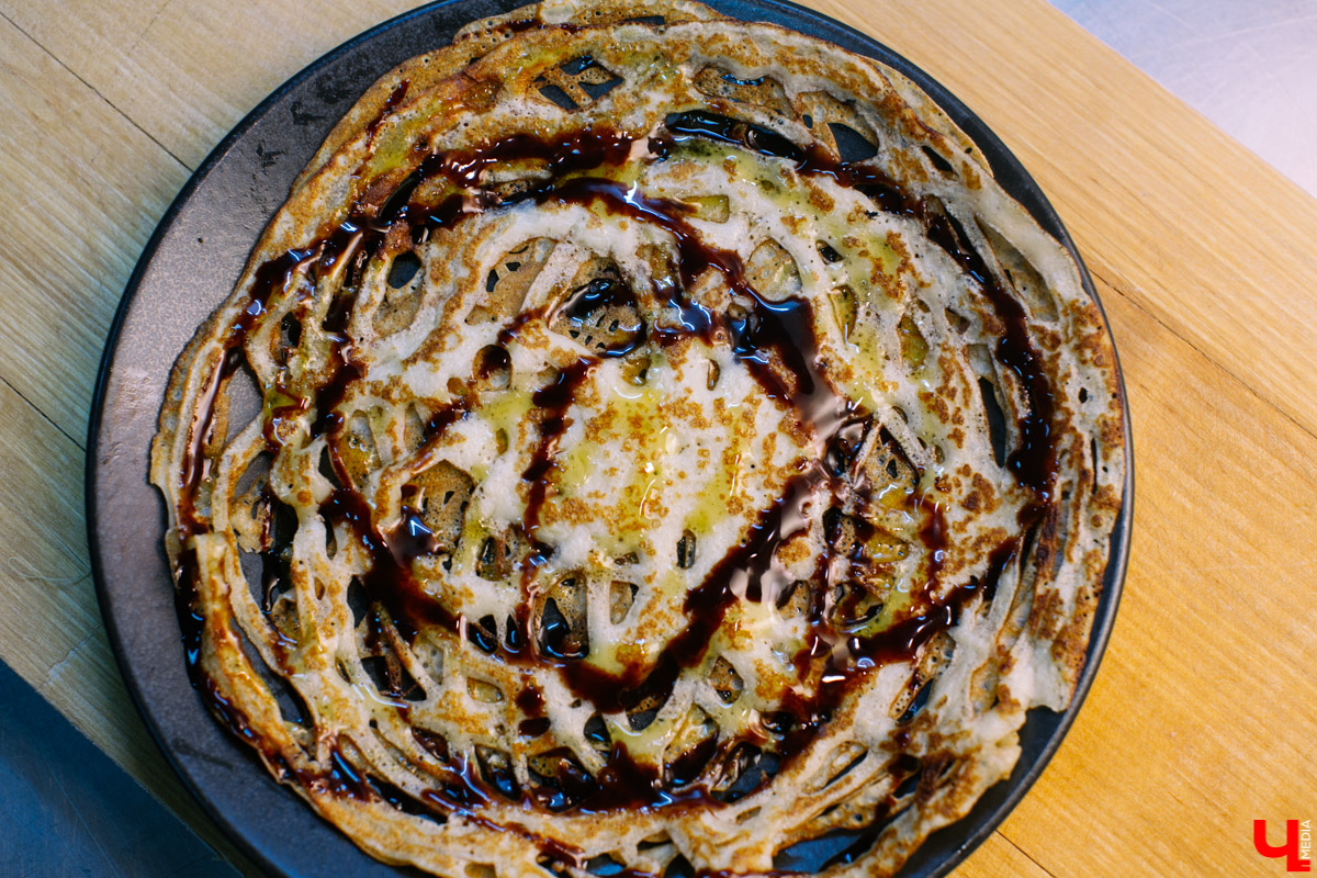 Рецепт кружевных блинов к Масленице от шеф-повара ресторана