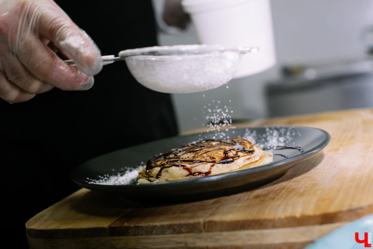 Рецепт оладушек с шоколадом к Масленице от шеф-повара ресторана