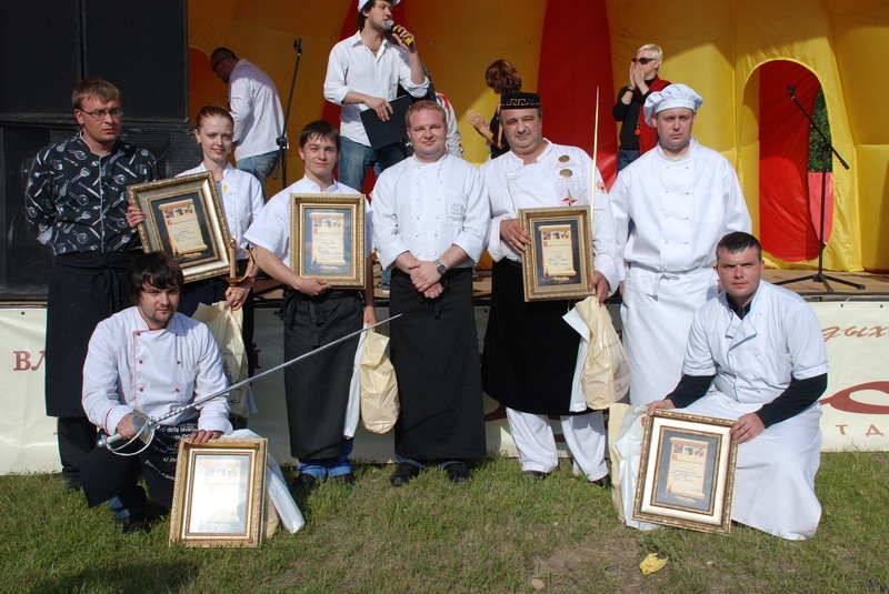 Открытие ночных клубов, бары, рестораны, фестивали и оупен-эйры Владимира 10 лет назад в воспоминаниях горожан