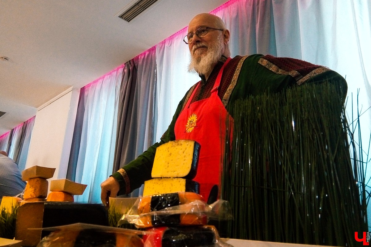 Владимирский сыровар Джон Кописки поучаствовал на фестиваль сыра «Мимолет» в Нижнем Новгороде