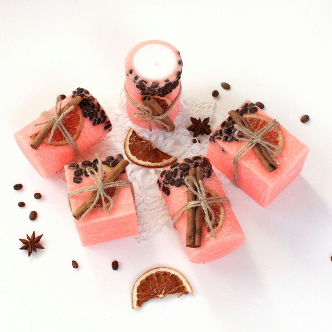 Свечных дел мастер, парфюмер, таксидермист - редкие профессии, которым владимирцы научились сами. Об удивительных навыках они рассказали нам