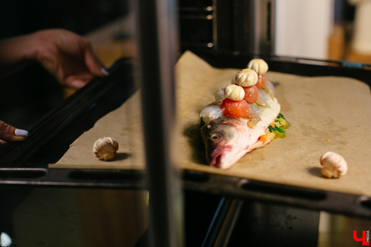 «Девушка года» по версии «Ключ-Медиа» и мастер-шеф Roulet устроили кулинарный поединок с сибасом