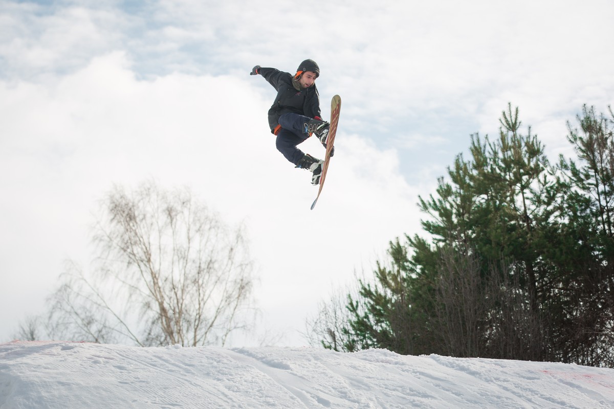 В Суздальском районе в комплексе “Заячья гора” 9 марта прошел фестиваль сноубордов