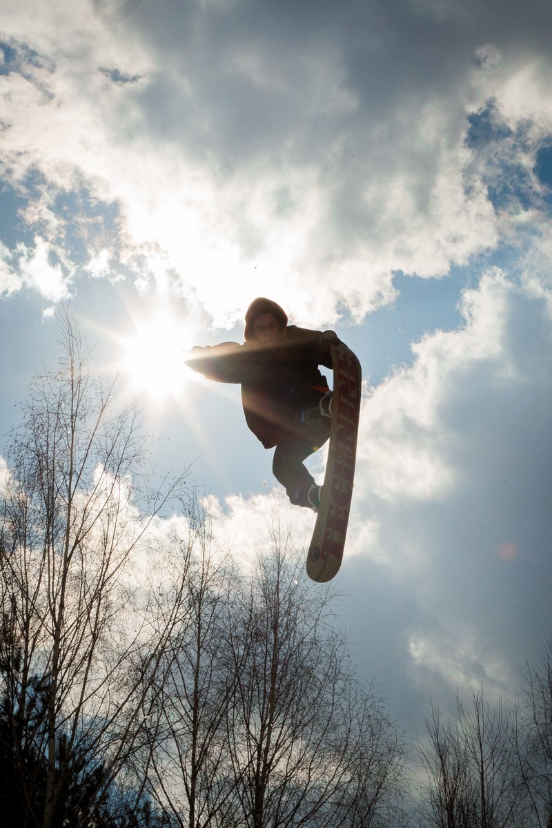 В Суздальском районе в комплексе “Заячья гора” 9 марта прошел фестиваль сноубордов