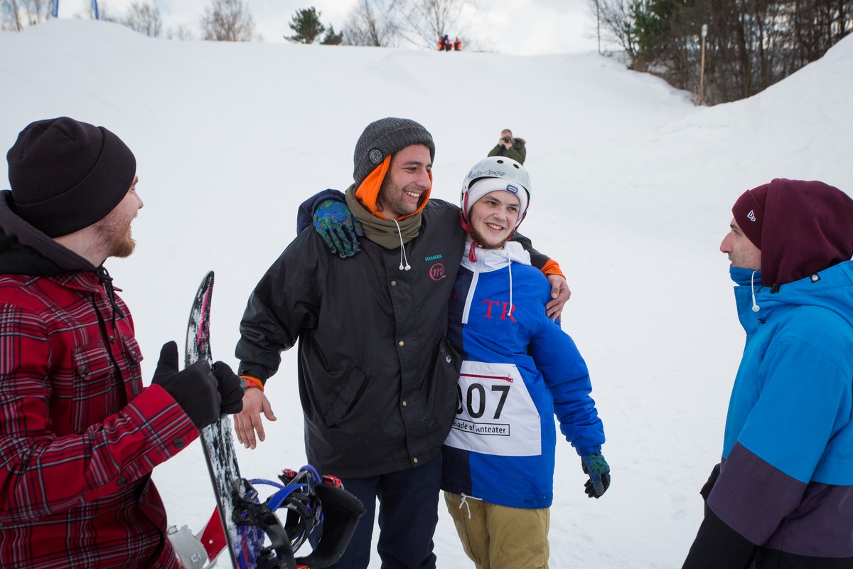 В Суздальском районе в комплексе “Заячья гора” 9 марта прошел фестиваль сноубордов