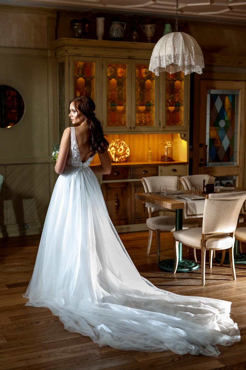 Во Владимире прошло ежегодное мероприятие «Завтрак с невестой», где специалисты бьюти-индустрии презентовали 10 актуальных образов свадебной моды сезона 2019