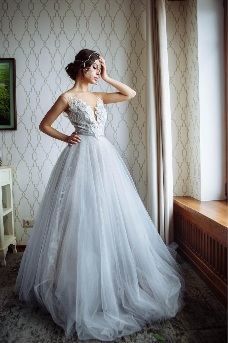 Во Владимире прошло ежегодное мероприятие «Завтрак с невестой», где специалисты бьюти-индустрии презентовали 10 актуальных образов свадебной моды сезона 2019