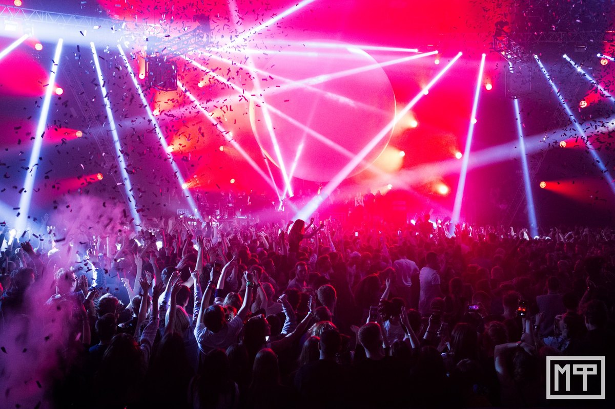 Владимирский рэпер Егор Иванов (в мире хип-хопа BLESSWOOD) вошел в число претендентов, которые могут выступить на фестивале “Маятник Фуко”