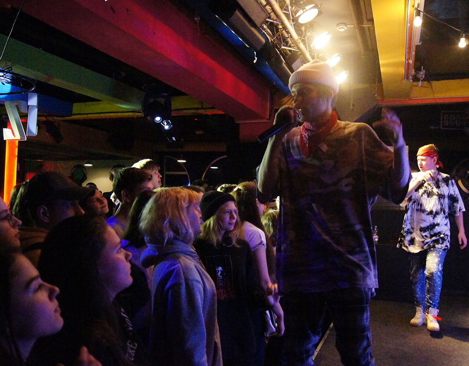 Владимирский рэпер Егор Иванов (в мире хип-хопа BLESSWOOD) вошел в число претендентов, которые могут выступить на фестивале “Маятник Фуко”