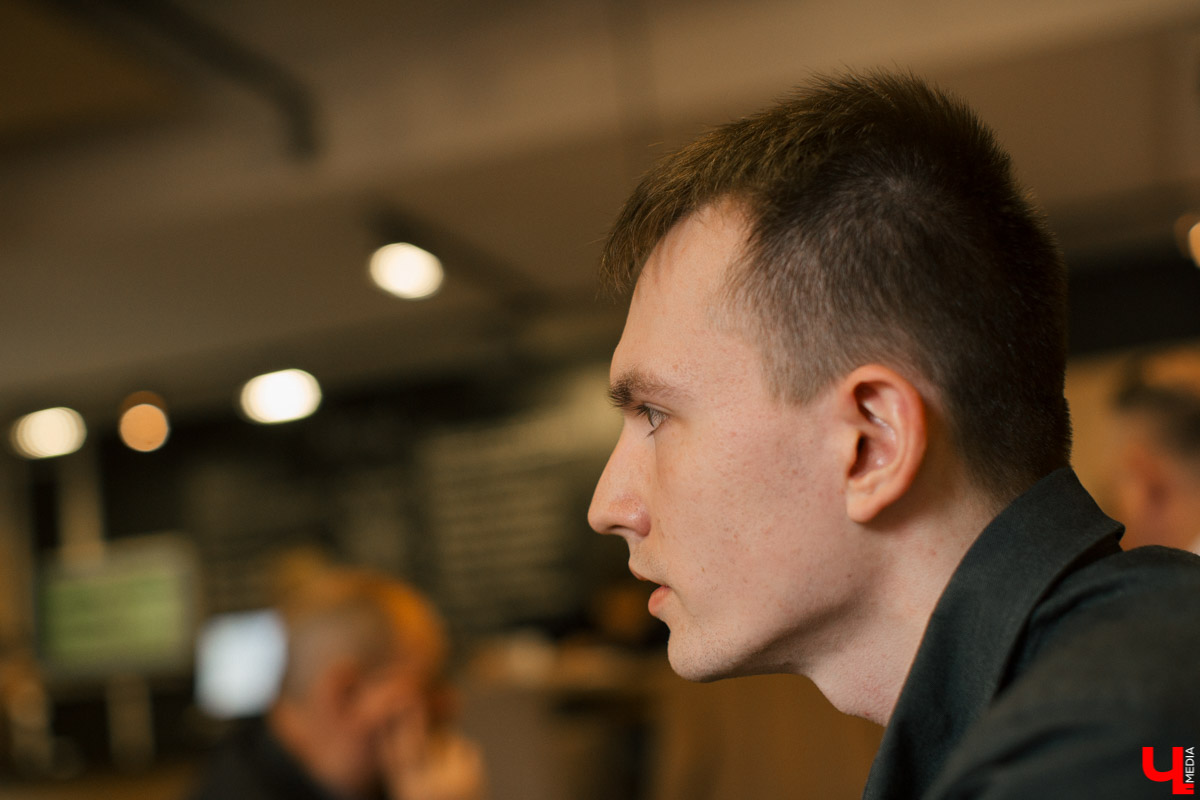 Интервью с фрилансером Дмитрием Чернышевым, который зарабатывает на жизнь в сфере SMM