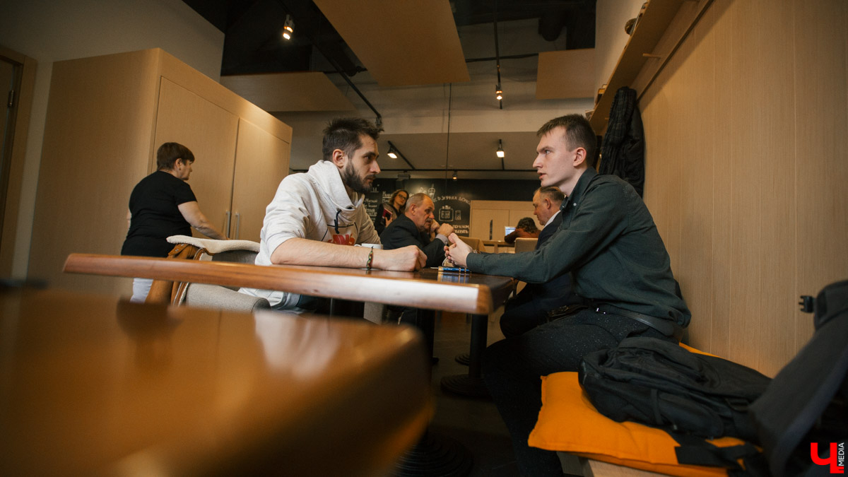 Интервью с фрилансером Дмитрием Чернышевым, который зарабатывает на жизнь в сфере SMM