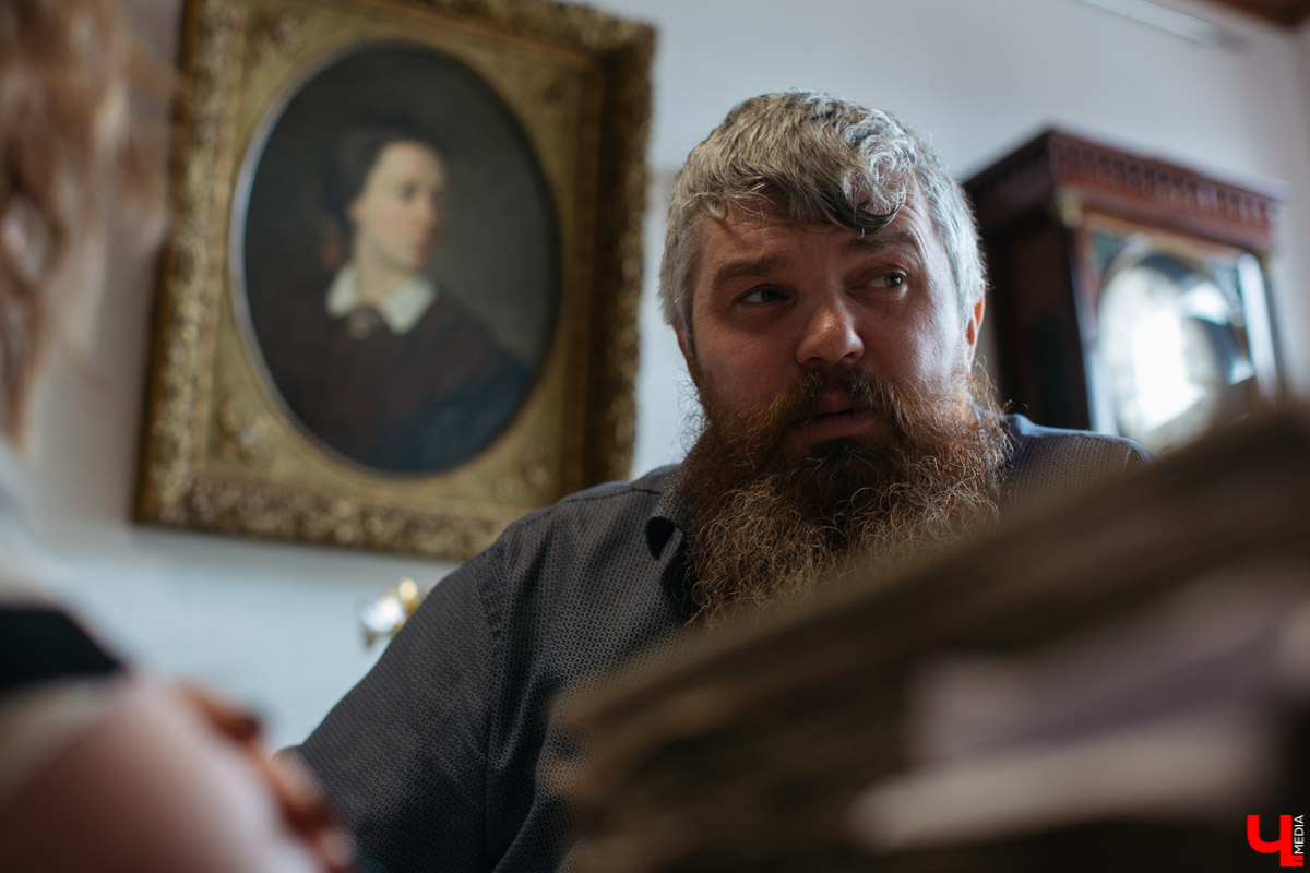 Денис Лапин, экскурсовод