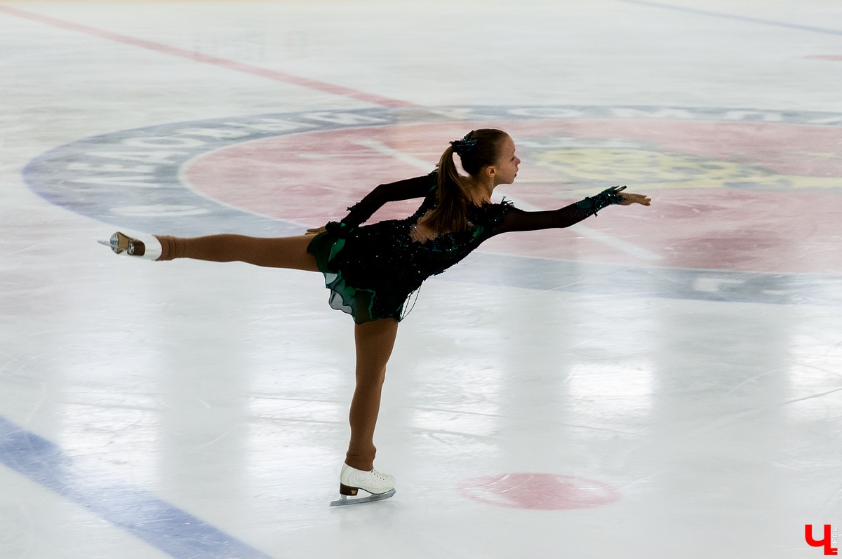 31 марта в ледовом комплексе “Владимир” завершился Кубок Ирины Слуцкой, в котором приняли участие 470 фигуристов со всей России