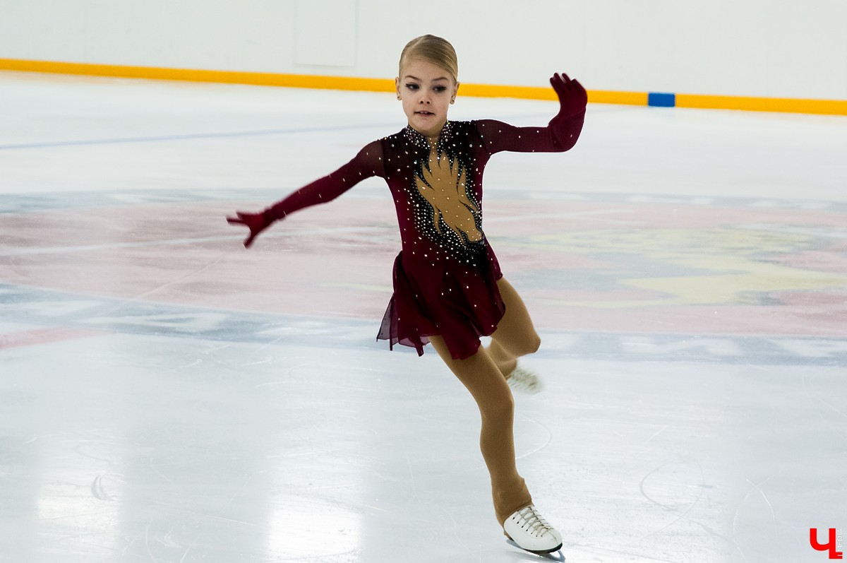 31 марта в ледовом комплексе “Владимир” завершился Кубок Ирины Слуцкой, в котором приняли участие 470 фигуристов со всей России