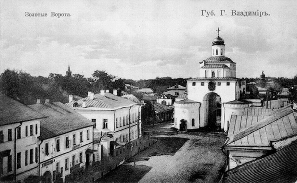 Тюрьма в центре, заключенные в Золотых воротах. Эти атрибуты темной стороны жизни дореволюционного Владимира для горожан были вполне обычными явлениями