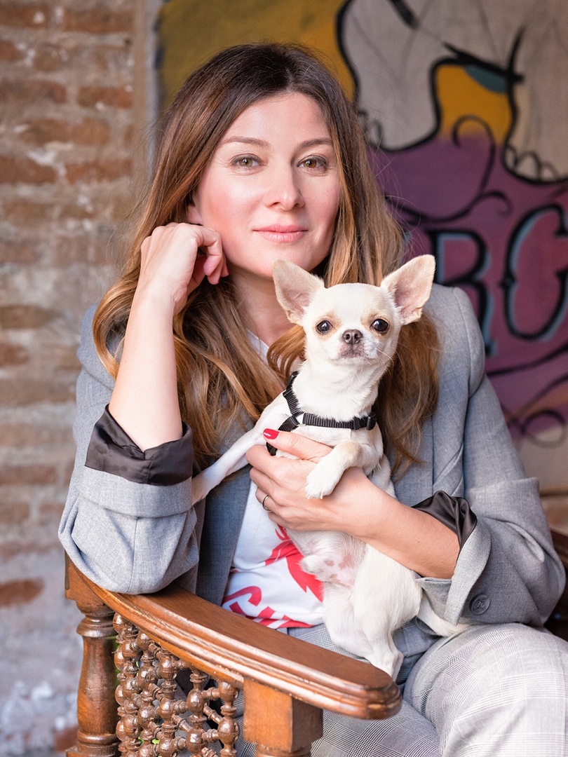 Владимирский фотограф Игорь Воробей вот уже 10 лет живет в Барселоне и знакомит своих земляков, а также российских звезд с интересными местами для отдыха. А недавно он помог телеведущей Жанне Бадоевой снять программу “Жизнь других”