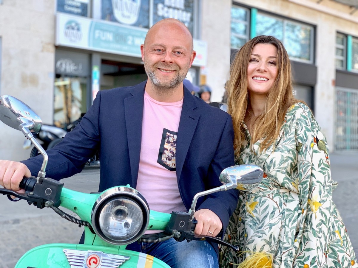 Владимирский фотограф Игорь Воробей вот уже 10 лет живет в Барселоне и знакомит своих земляков, а также российских звезд с интересными местами для отдыха. А недавно он помог телеведущей Жанне Бадоевой снять программу “Жизнь других”