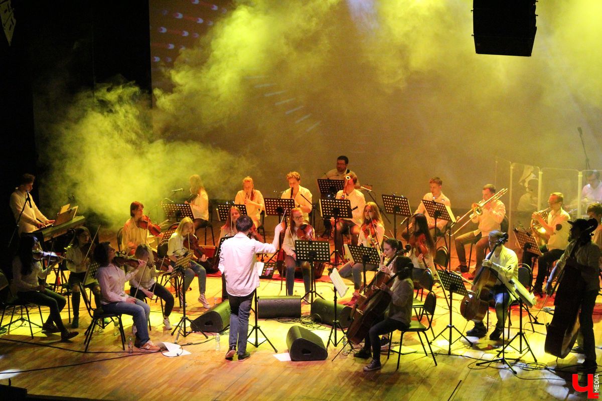 RockestraLive во Владимире