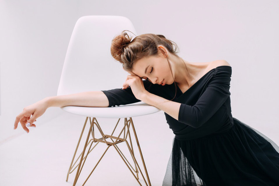 Полина Соколова - 21-летняя девушка, которая переехала из Владимира в Москву и построила карьеру профессиональной модели. Она дала честное интервью о реалиях работе в сфере fashion