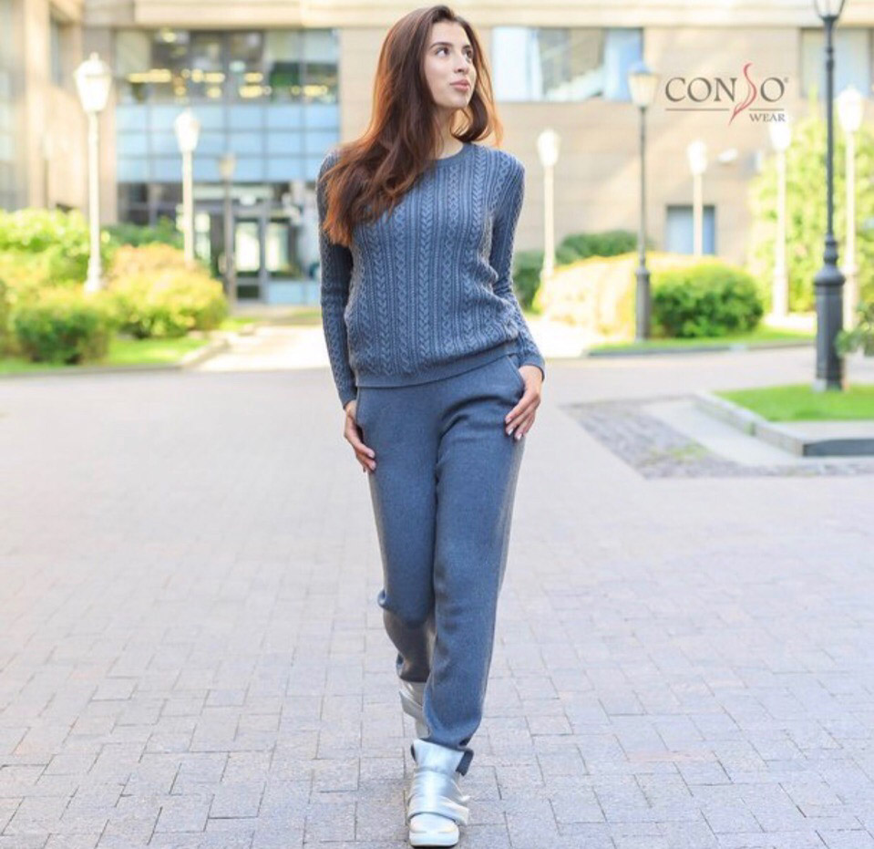 Полина Соколова - 21-летняя девушка, которая переехала из Владимира в Москву и построила карьеру профессиональной модели. Она дала честное интервью о реалиях работе в сфере fashion