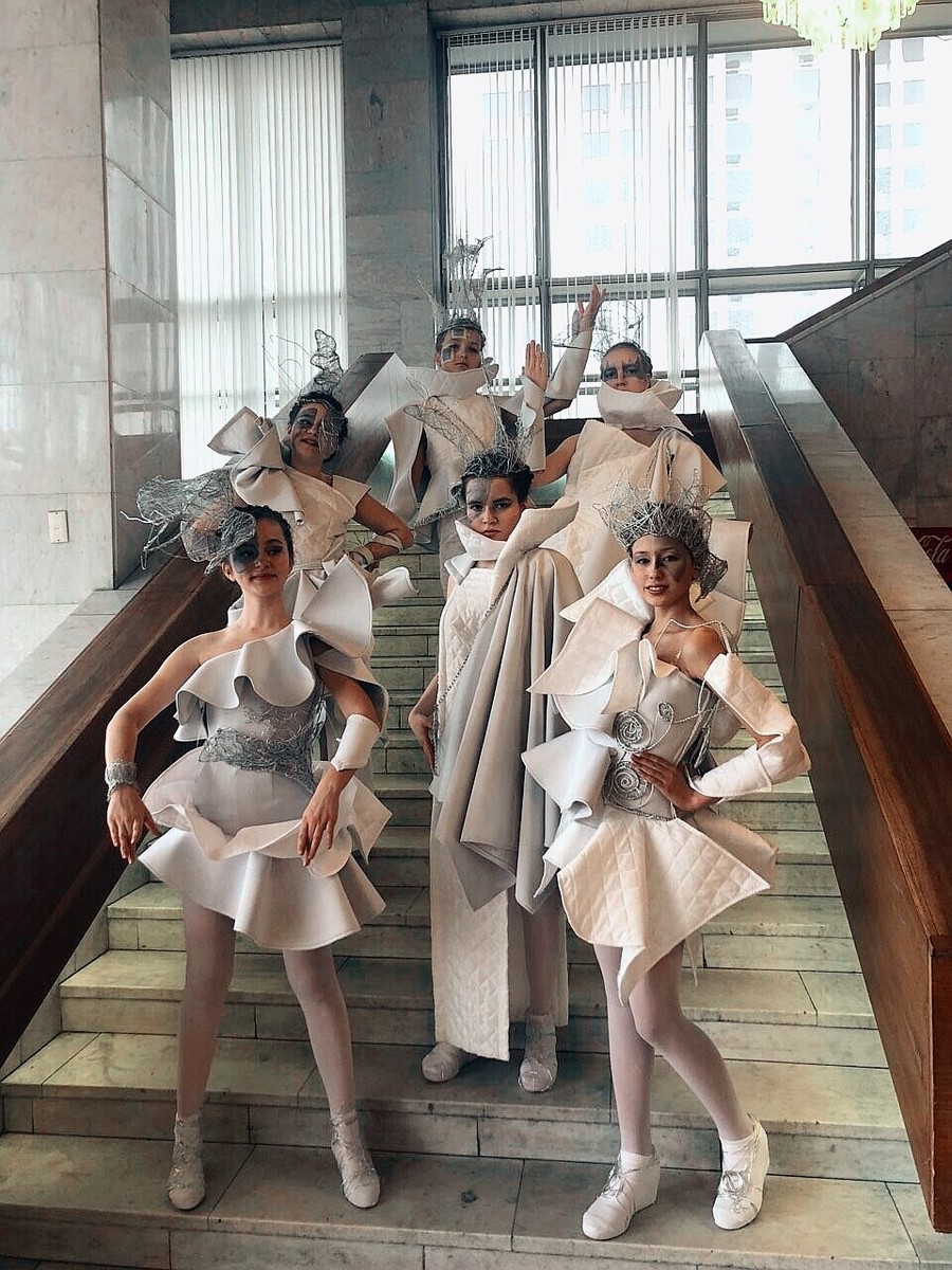 Евгения Хренова стала участницей конкурса “Архитектура и мода. XX и XXI век” и заняла третье место в двух номинациях