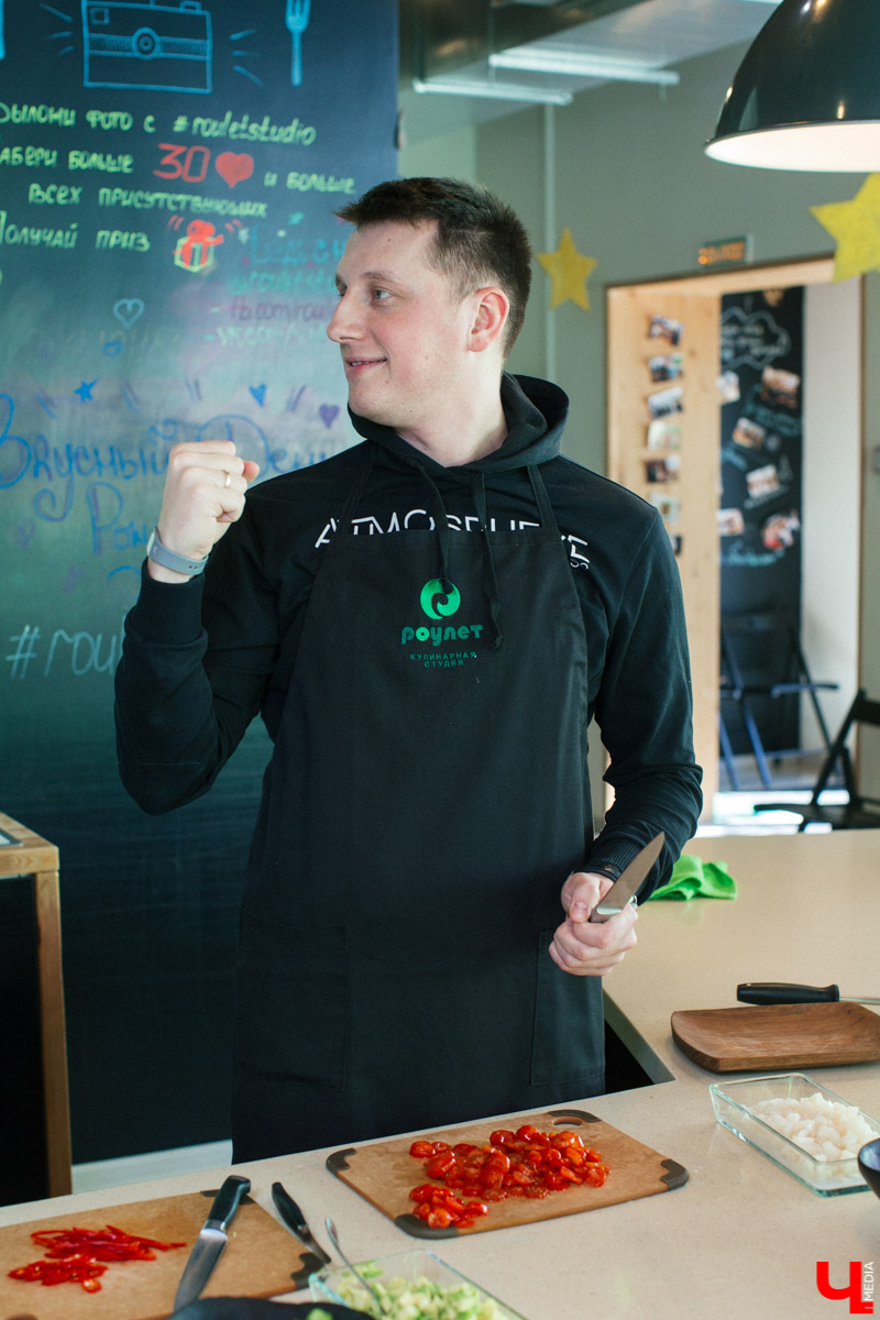 Участники гастро-шоу “Ключ-Медиа” узнали секрет извлечения энергии из диетических продуктов и сконструировали белковую бомбу