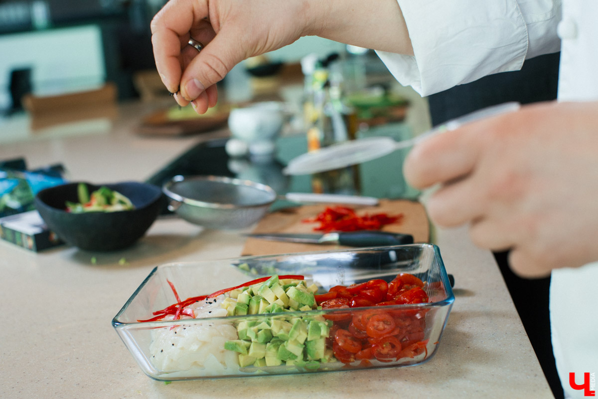 Участники гастро-шоу “Ключ-Медиа” узнали секрет извлечения энергии из диетических продуктов и сконструировали белковую бомбу