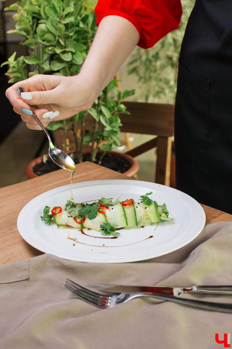 Участники гастро-шоу “Ключ-Медиа” узнали секрет извлечения энергии из диетических продуктов и сконструировали белковую бомбу