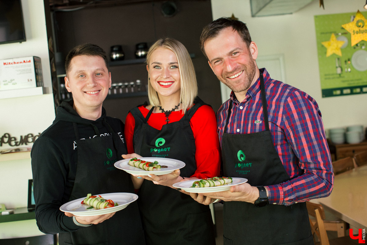 Участники гастро-шоу “Ключ-Медиа” узнали секрет извлечения энергии из диетических продуктов и сконструировали белковую бомбу