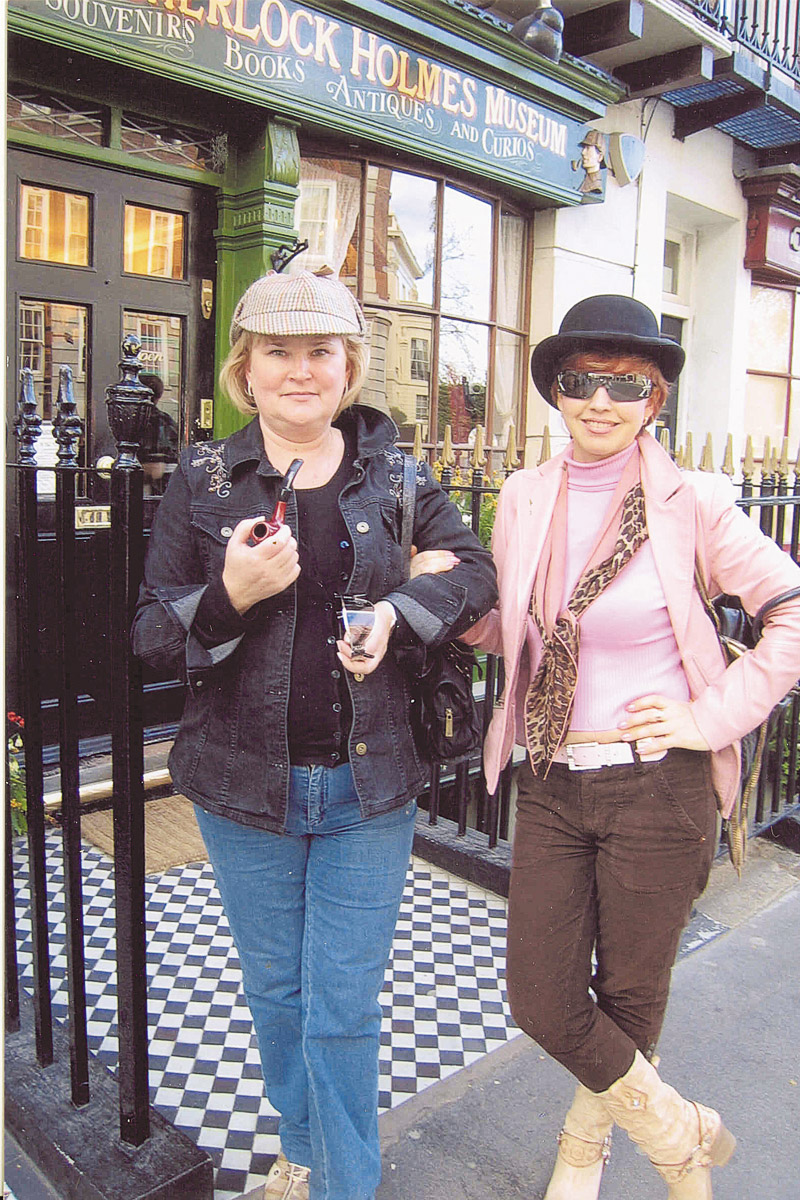 Известная писательница из Владимира Татьяна Полякова – мастер авантюрного детектива. Она входит в пятерку самых издаваемых авторов России. За ее плечами 93 книги. Подробности своей жизни Татьяна Викторовна раскрыла в эксклюзивном интервью нашему изданию