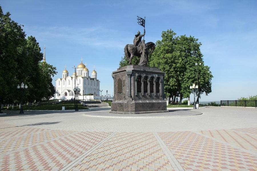 Памятник князю Владимиру
